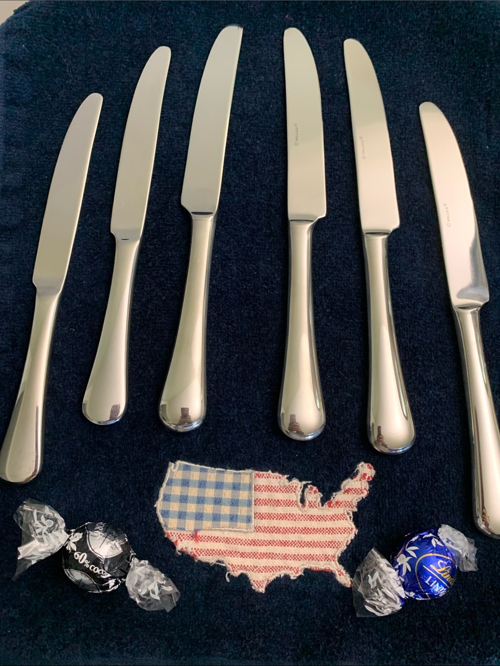 Wallace Picasso pattern Dinner Knife S/6- Polished Glossy Finish